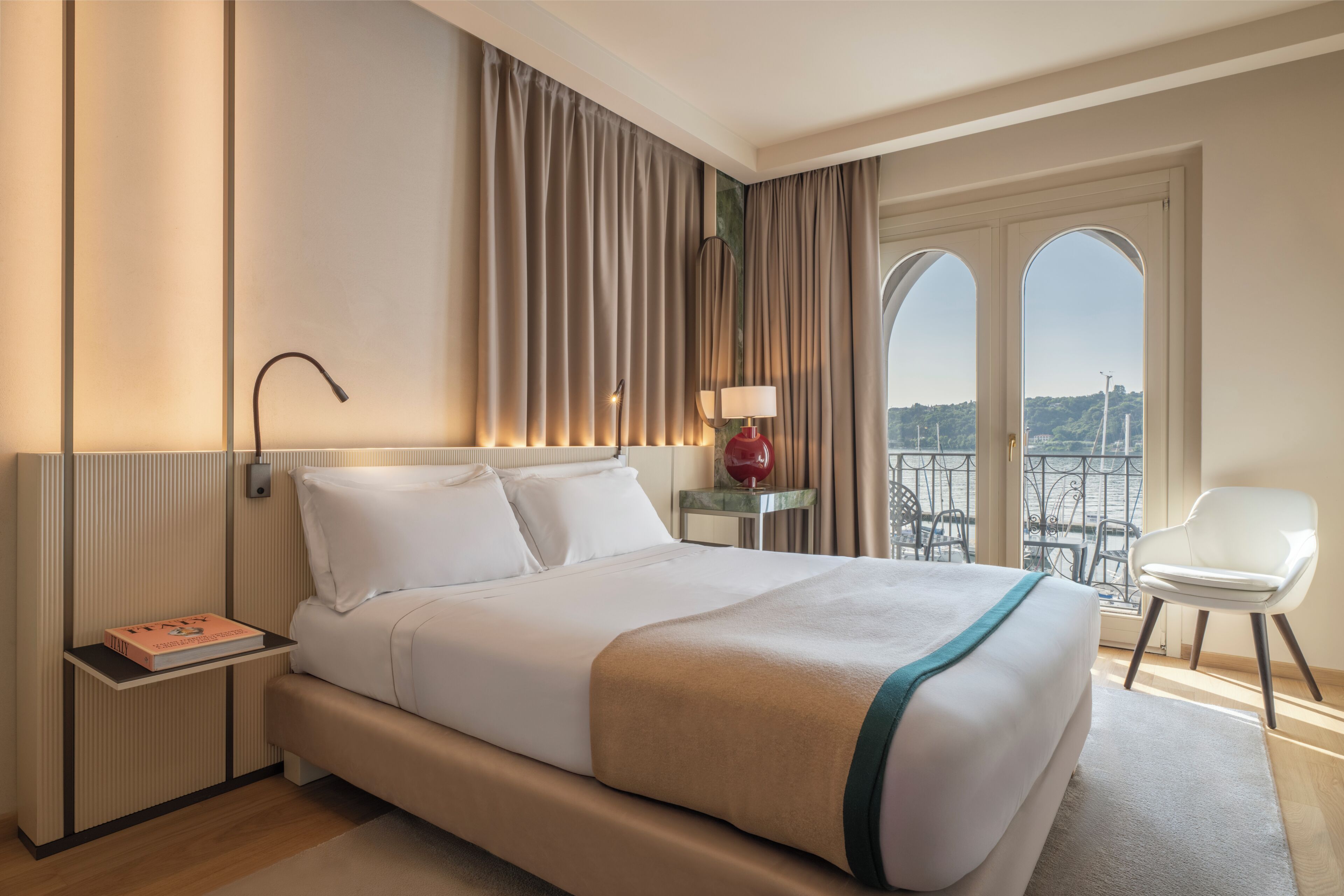 Superior Room, Lake View | Minibar, in-room safe, desk, blackout curtains