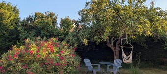 Studio Rénové Avec Jardin à Tours Nord à 3 min du Tram