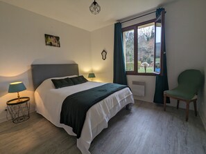 4 bedrooms, desk, iron/ironing board, bed sheets - Maison Familiale à Sarlat (Sarlat-la-Canéda)