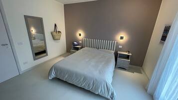 3 Schlafzimmer, Schreibtisch, BĂŒgeleisen/BĂŒgelbrett, kostenloses WLAN