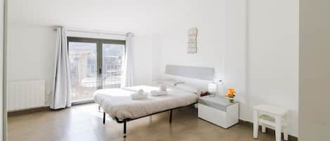 3 bedrooms, free WiFi, bed sheets