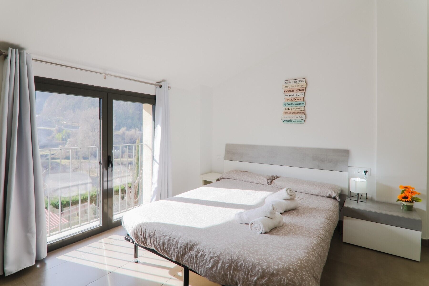 3 bedrooms, free WiFi, bed sheets