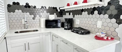 冰箱、微波炉、洗碗机、茶具/咖啡用具