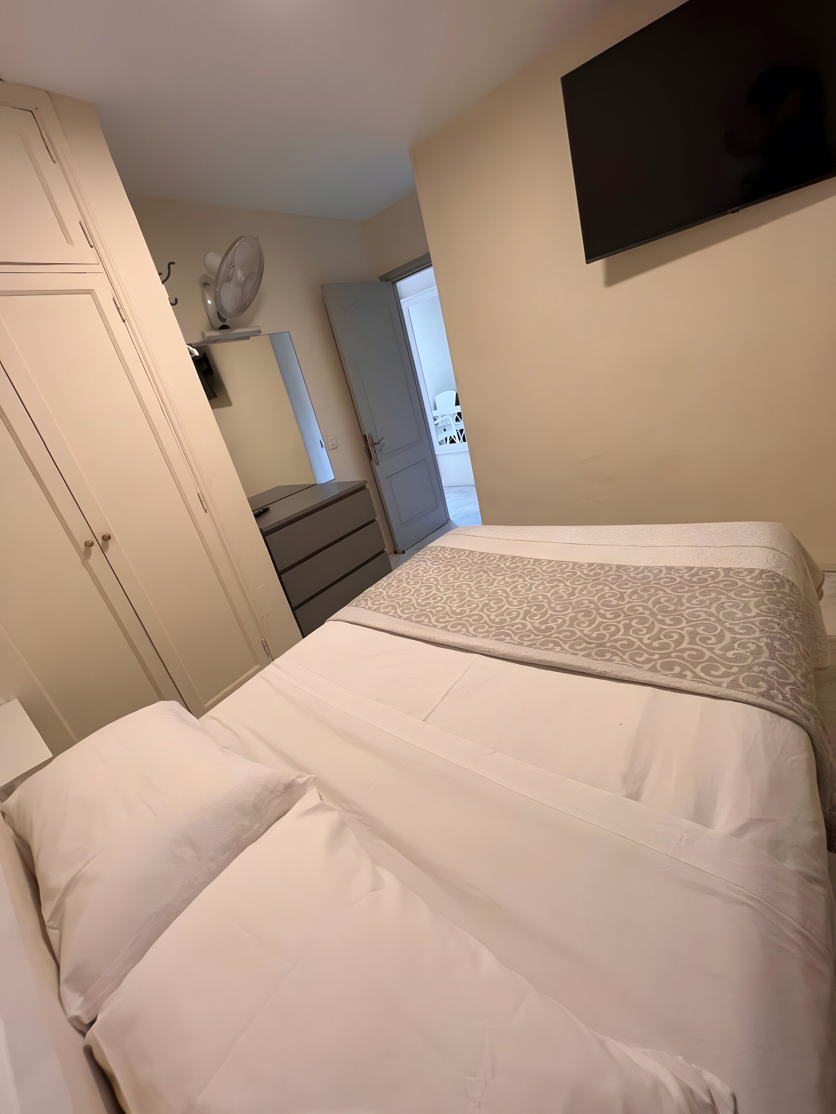 2 Schlafzimmer, Bügeleisen/Bügelbrett, kostenloses WLAN, Bettwäsche