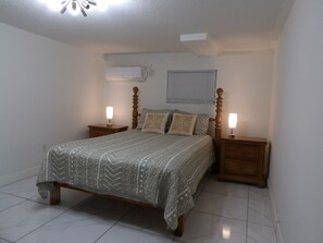 2 bedrooms, iron/ironing board, WiFi, bed sheets - Private Poolside Oasis in Frigate Bay (Frigate Bay)