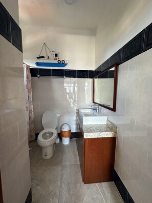 Shower, hair dryer, towels, soap - Loft con Acceso al mar (Isla Mujeres)