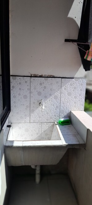 Toallas, jabón, champú y papel higiénico