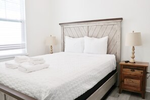 2 chambres, fer et planche à repasser, Wi-Fi gratuit, draps fournis