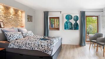 1 bedroom, free WiFi, bed sheets