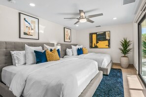 5 bedrooms, desk, iron/ironing board, travel crib
