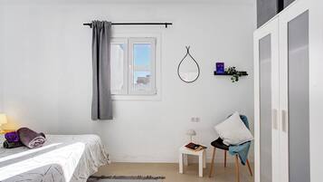 1 bedroom, free WiFi, bed sheets