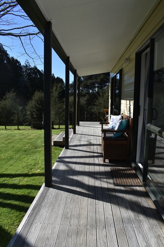 Cute farm cottage close to Waihi Beach