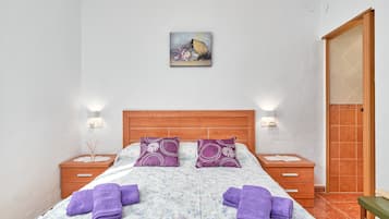 1 bedroom, free WiFi, bed sheets