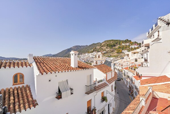 Exterior - Holiday Home 'Casa Ian' with Mountain View, Private Terrace and Wi-Fi (Frigiliana)