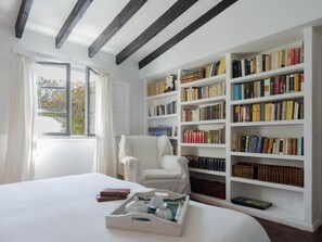 5 camere, ferro/asse da stiro, Wi-Fi gratuito, lenzuola