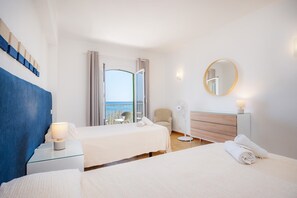 3 slaapkamers, een strijkplank/strijkijzer, gratis wifi, beddengoed