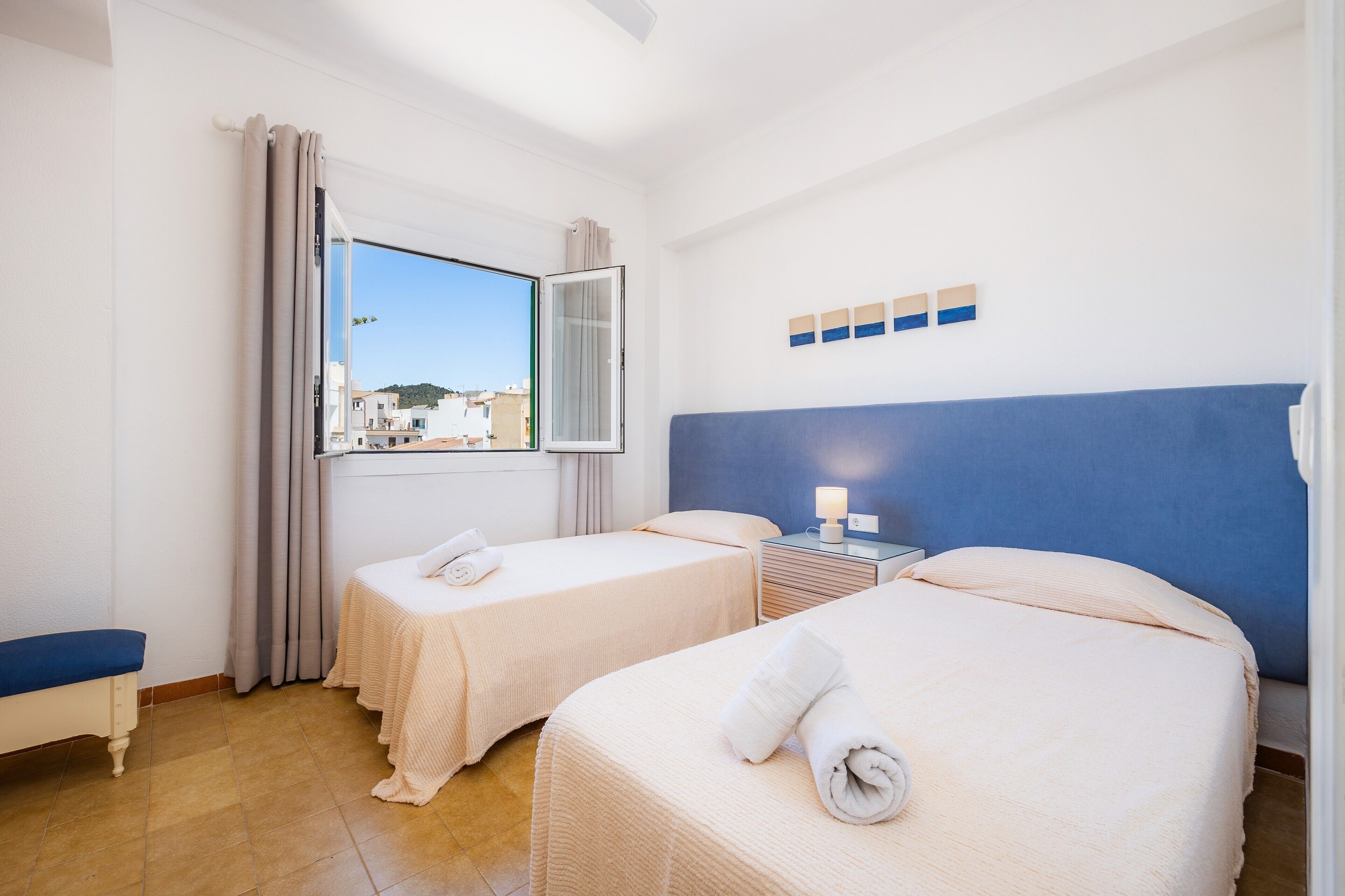 3 habitaciones, tabla de planchar con plancha y wifi gratis 