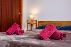 2 quartos, Wi-Fi de cortesia, roupa de cama