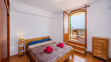 2 bedrooms, free WiFi, bed sheets