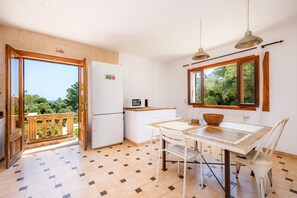 Dining - Country House 'Ceguer Mhm' with Private Pool, Private Terrace and Wi-Fi (Font de Sa Cala)