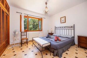 4 habitaciones, wifi gratis y ropa de cama 