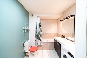 Hair dryer, towels