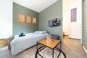 1 bedroom, WiFi, bed sheets - Les Amandiers 4 pers- Oullins centre-Lyon (Oullins-Pierre-Bénite)