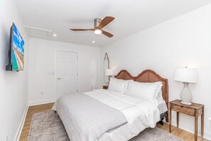 2 bedrooms, desk, iron/ironing board, travel cot