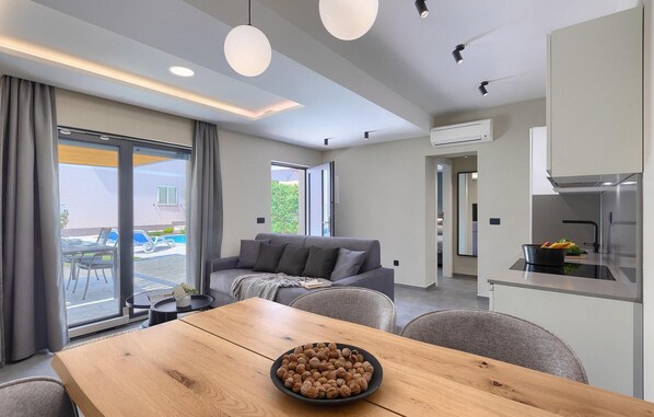 Interior - Beautiful home in Sv. Lovrec with WiFi (Sv. Lovrec)