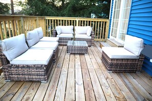 Terrace/patio - Bay Shore Chalet in The Heart of Poconos (Tobyhanna)