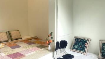 1 bedroom, in-room safe, desk, free WiFi