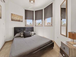 3 bedrooms, iron/ironing board, free WiFi, bed sheets - Villa Allegra: Private Pool & Modern Comfort (Protaras)