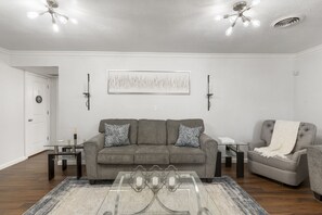 Smart TV, mesa de ping pong