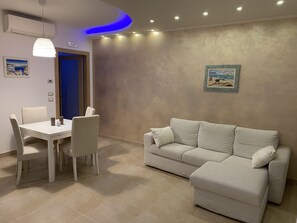 Living area - Apartment by the Sea - Porto Recanati (Porto Recanati)