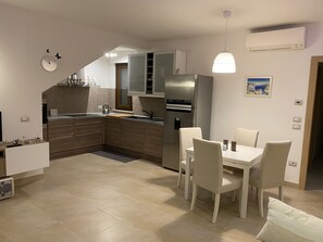 Dining - Apartment by the Sea - Porto Recanati (Porto Recanati)