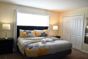Iron/ironing board, travel crib, WiFi, bed sheets - Disney escape with private pool resort amenities (Kissimmee)