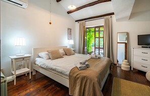 4 chambres, lit parapluie, Wi-Fi gratuit, draps fournis