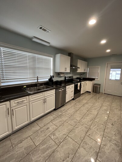 Convenient 35 minutes from Rock City, Ruby Falls, Incline Railway and much more.