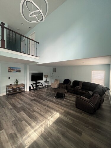 Convenient 35 minutes from Rock City, Ruby Falls, Incline Railway and much more.