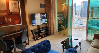 Penthouse Studio with Balcony! Strip View