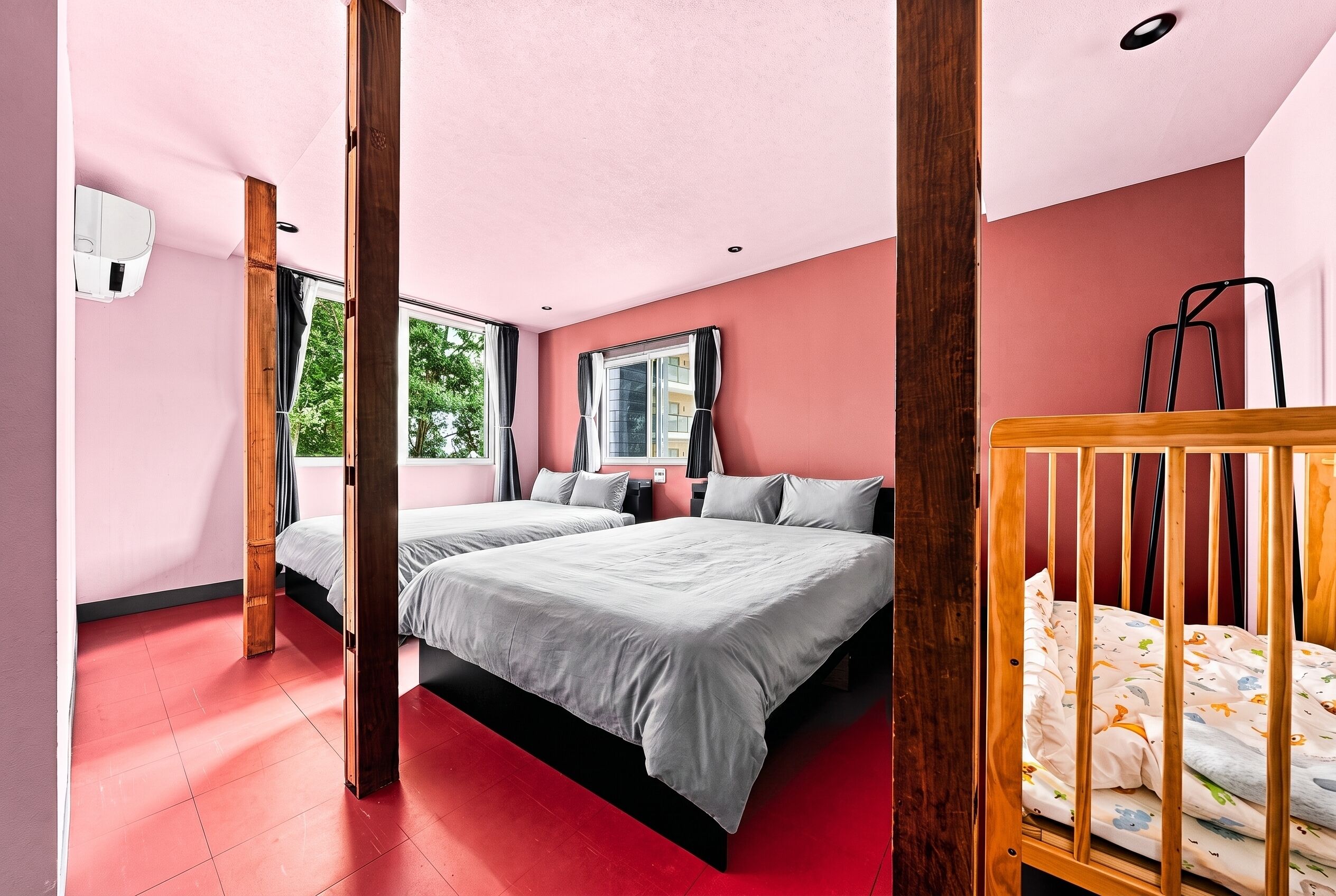5 bedrooms, blackout curtains, iron/ironing board, free WiFi