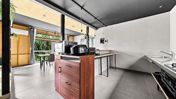 Premium Villa | Private kitchen | Full-size fridge, microwave, oven, stovetop