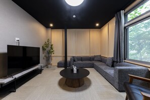 Living area - THE GRANDEUR (Sapporo)