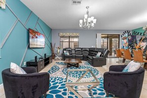 Smart TV, video games, ping pong - Disney Dreamer`s Retreat (Davenport)