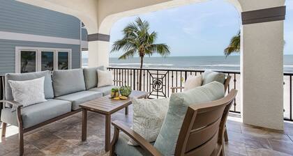 3132-3134 Gulf-Front 10BR Estate: Private Pools, Spas, Views