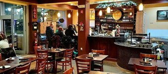 3 Bed, Jaccuzzi, Kids Essentials, Walk to Restaurant, Keurig, Grill,Ofiice,Crib,