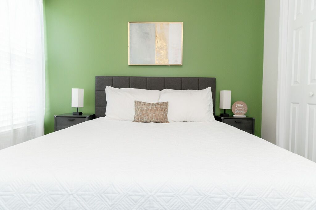 3 bedrooms, desk, iron/ironing board, free WiFi