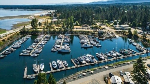 Ocean's 7 at THE BEACH HOUSE