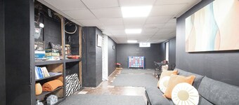 Cute 3Bdrm House | Laundry, Game Room, Backyard