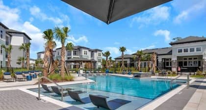 Upscale Stay by Airport & St. Johns River